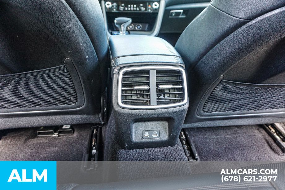 Used 2025 Silver Genesis 2.5T image 30