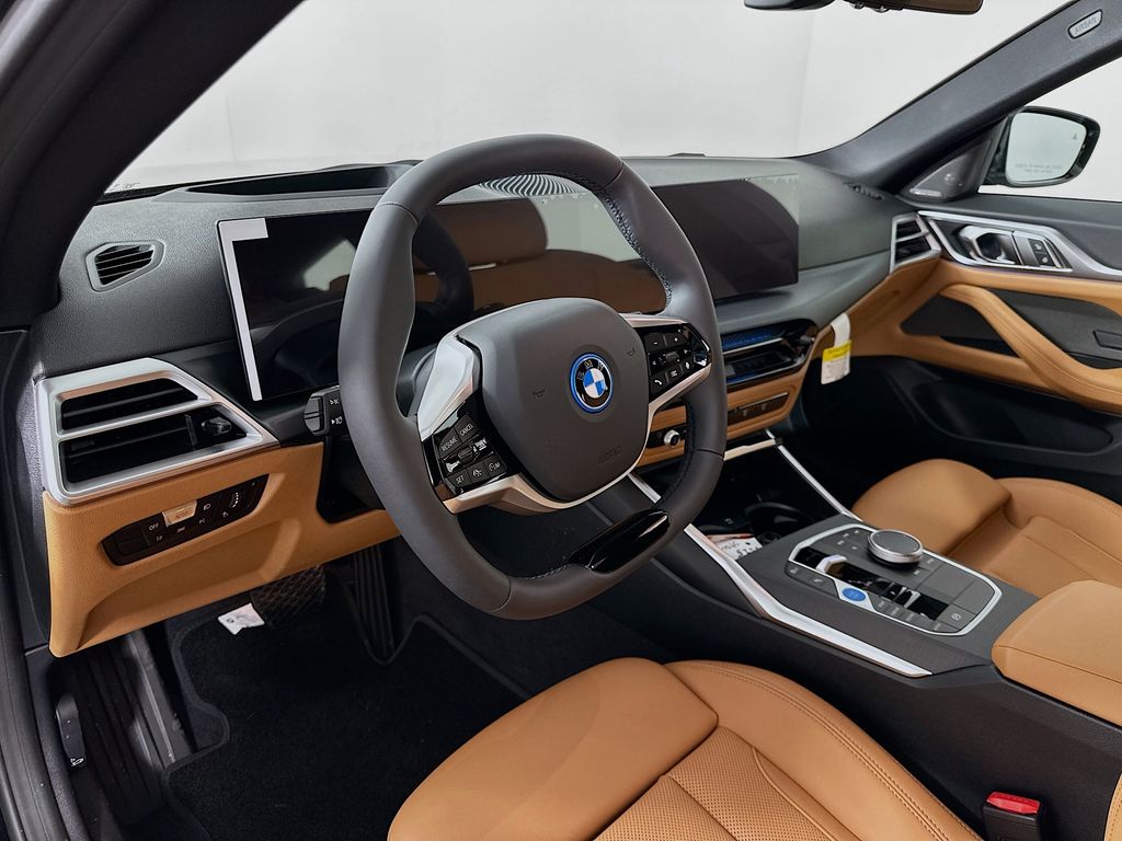 Thumbnail: 2026 BMW i4 - 9