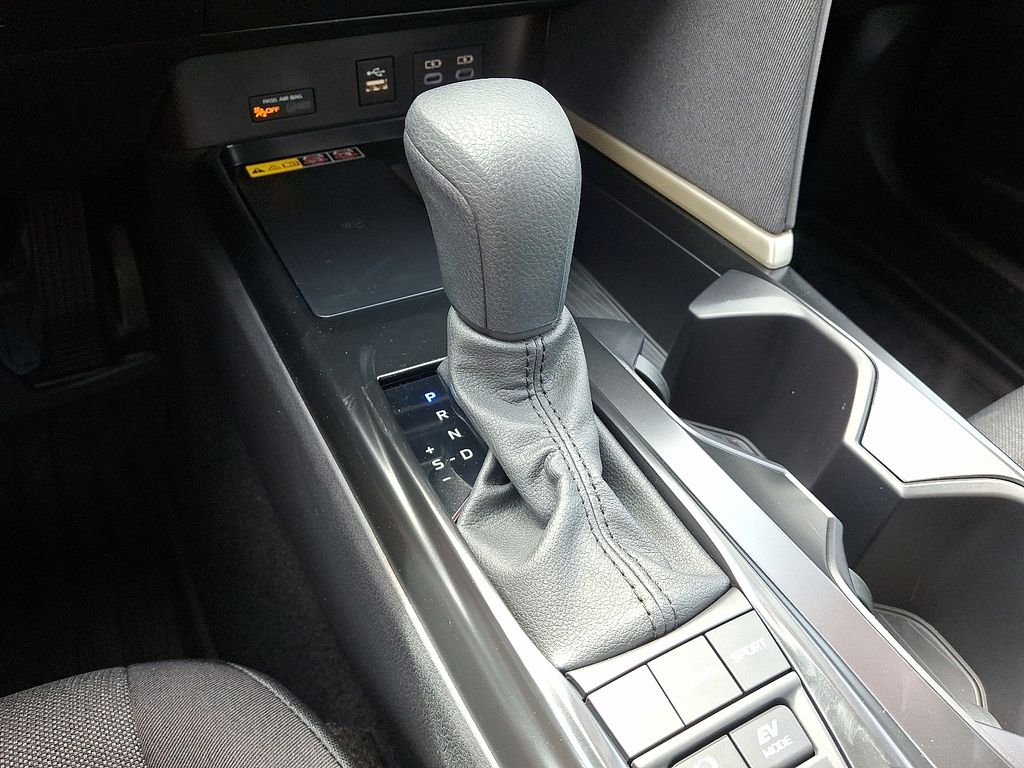 Thumbnail: 2025 Toyota Camry - 15