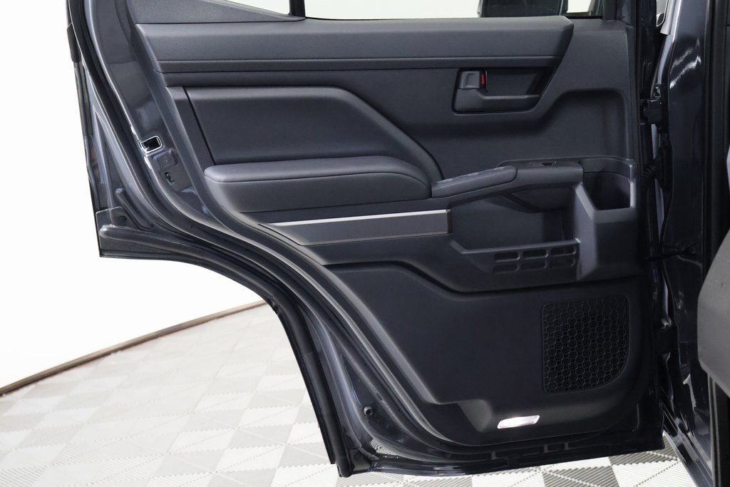 Thumbnail: 2025 Toyota 4Runner - 14