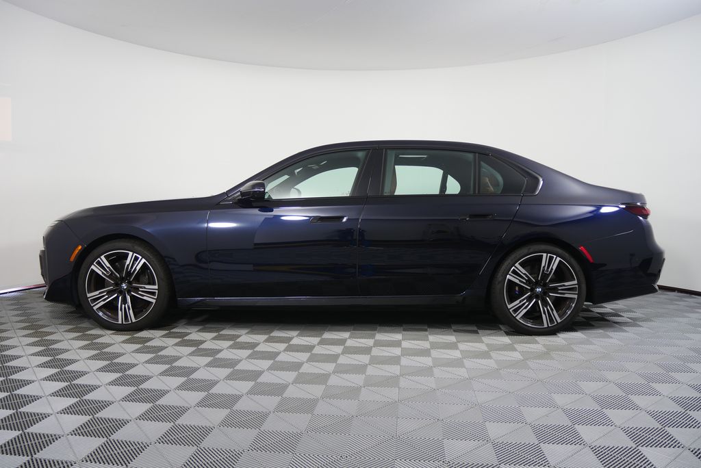 Thumbnail: 2023 BMW 7 Series - 6