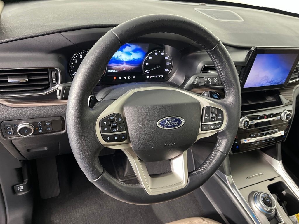 Thumbnail: 2021 Ford Explorer - 31