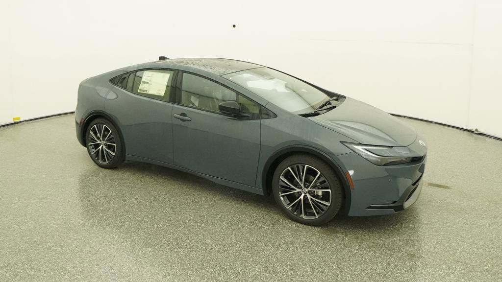 Thumbnail: 2026 Toyota Prius - 3