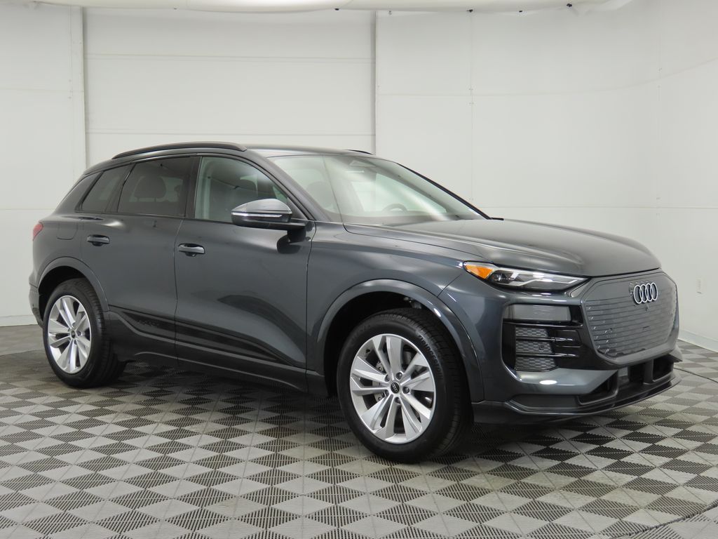 2025 Audi Q6 e-tron Premium 3