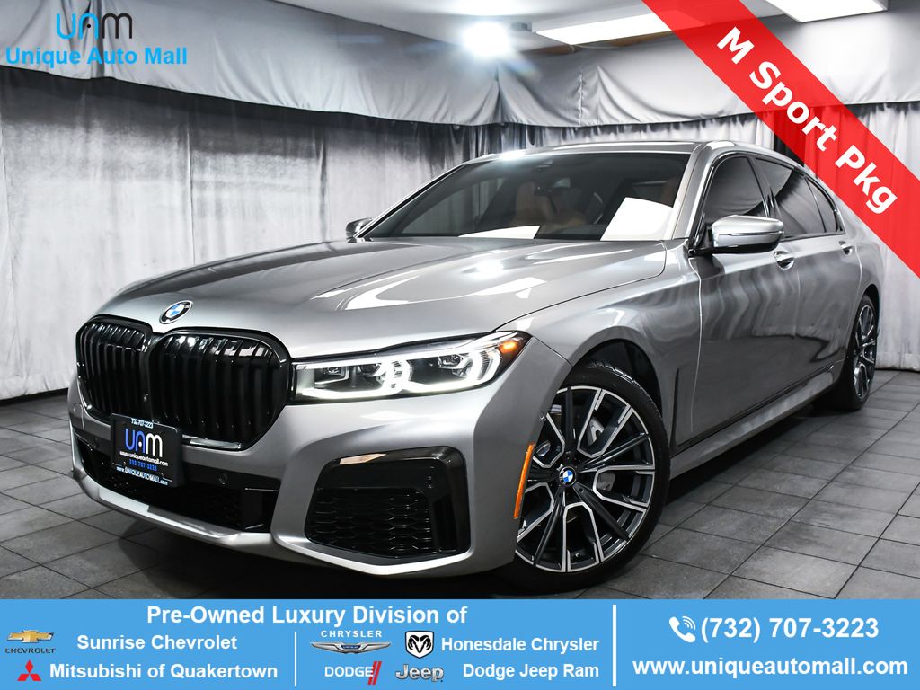 Donington Gray Metallic 2022 BMW 7 Series 740i xDrive AWD Sedan All-Wheel Drive 8-Speed Automatic