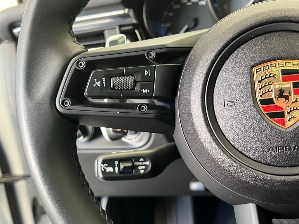 Thumbnail: 2024 Porsche Macan - 8