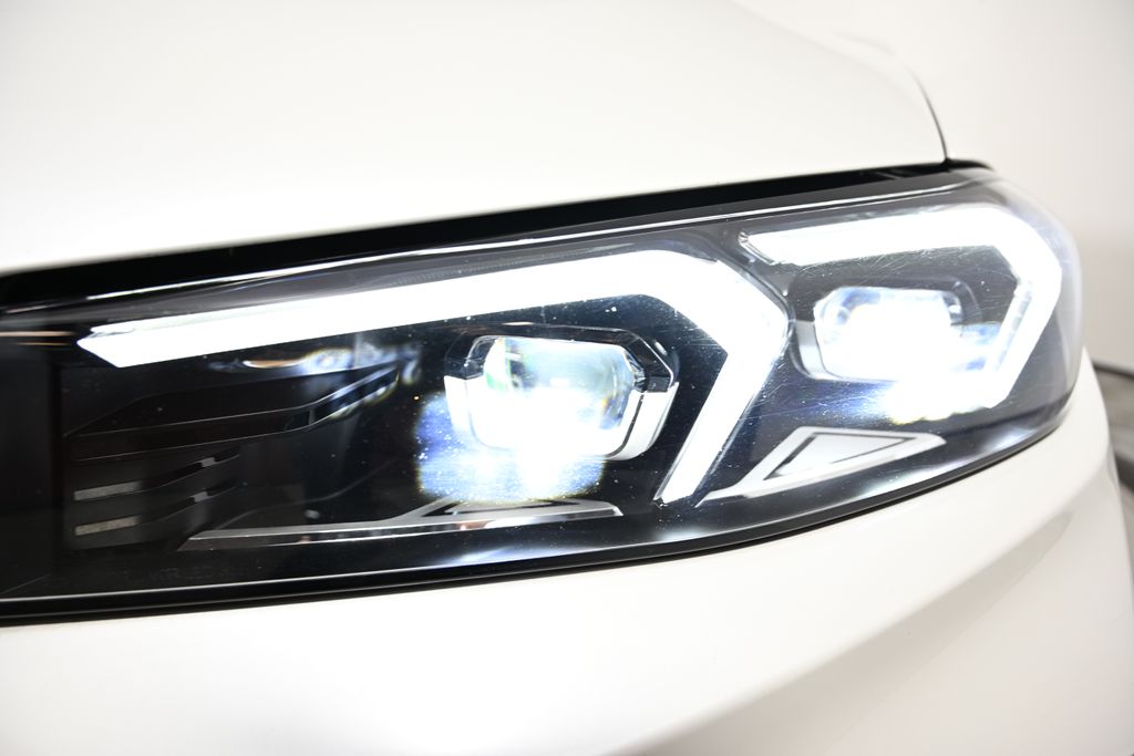 Thumbnail: 2023 BMW 3 Series - 9