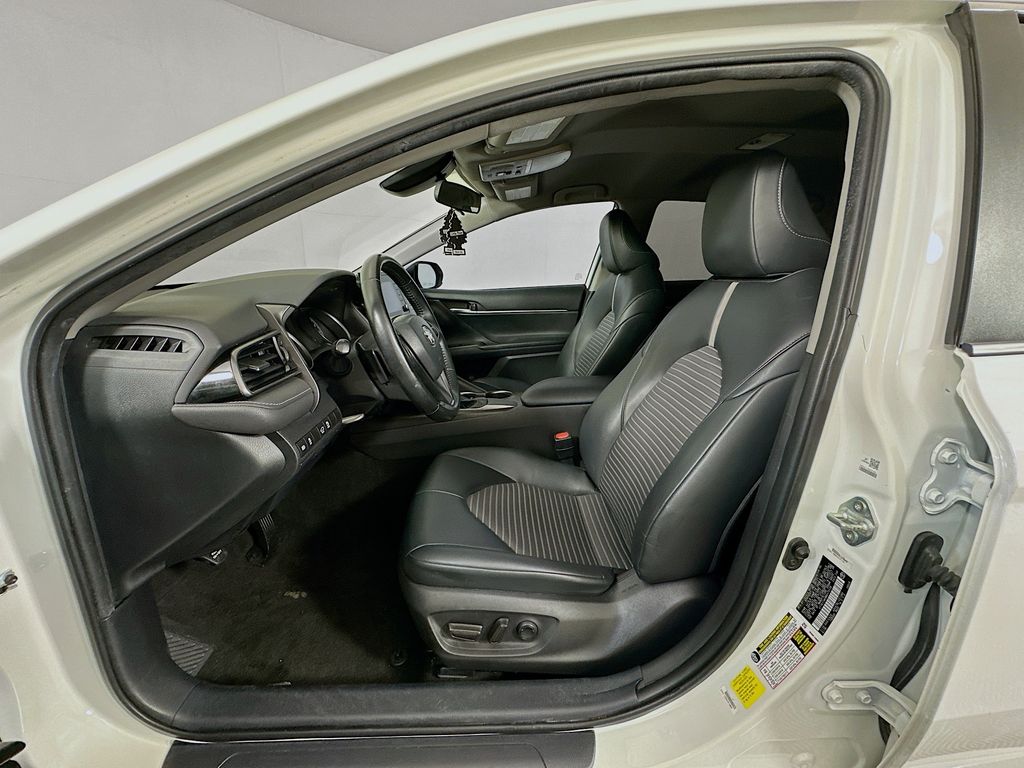 Thumbnail: 2021 Toyota Camry - 20