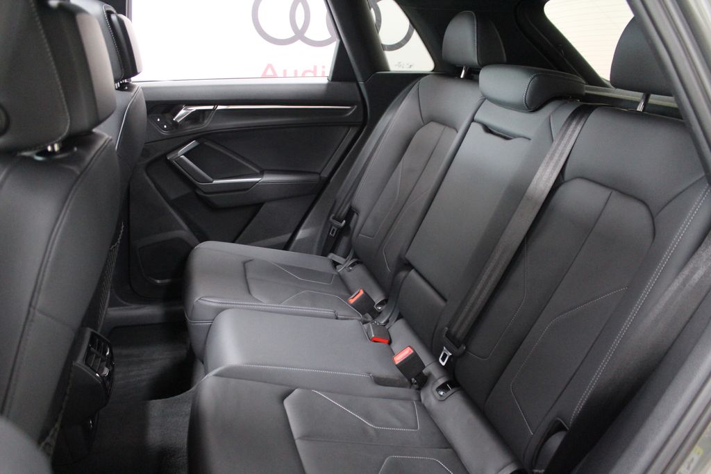 2023 Audi Q3 Premium 24