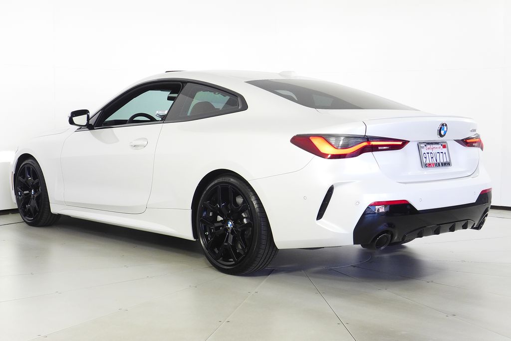 Thumbnail: 2026 BMW 4 Series - 9