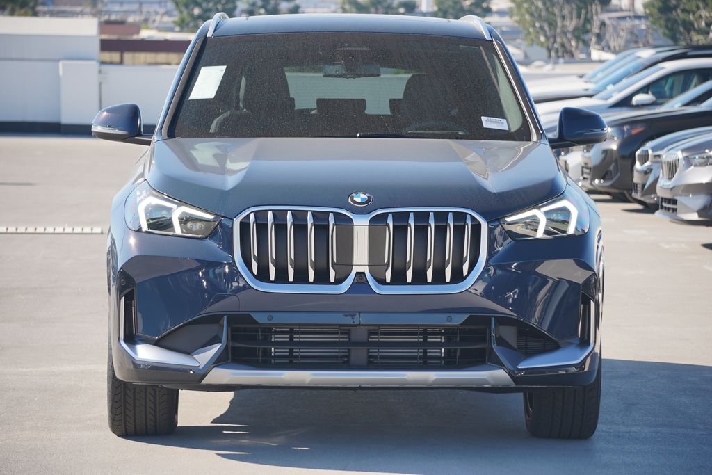 Thumbnail: 2026 BMW X1 - 2