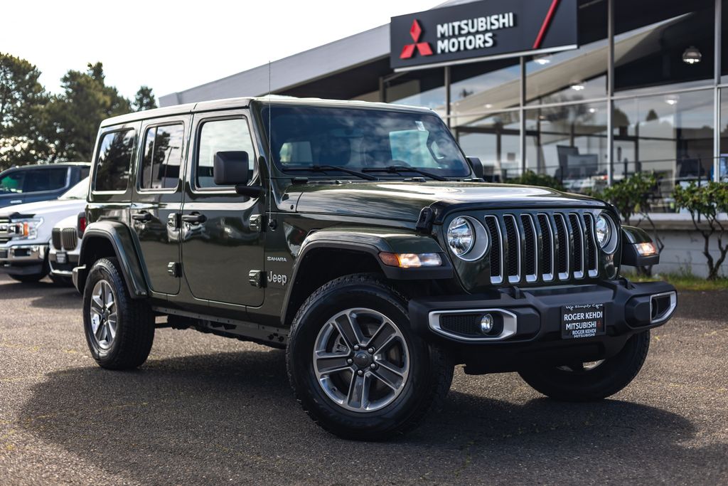 Sarge Green Clearcoat 2023 Jeep Wrangler Sahara 4-Door 4WD SUV / Crossover Four-Wheel Drive 8-Speed Automatic