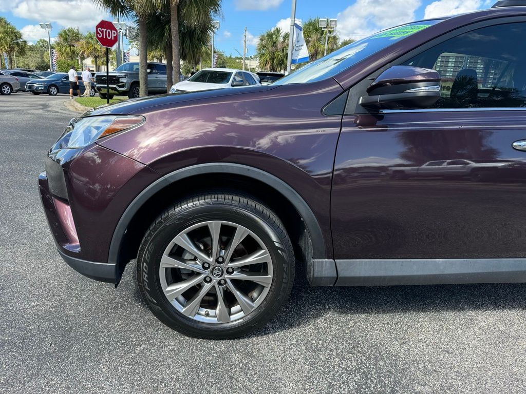 2016 Toyota RAV4 Limited 11