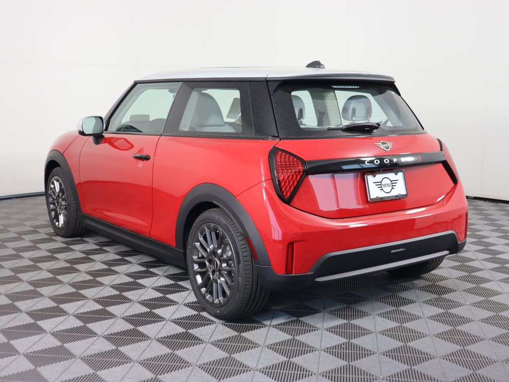 2025 MINI Cooper S 7