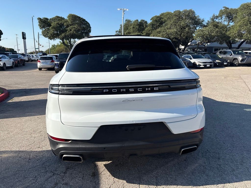 Thumbnail: 2024 Porsche Cayenne - 4