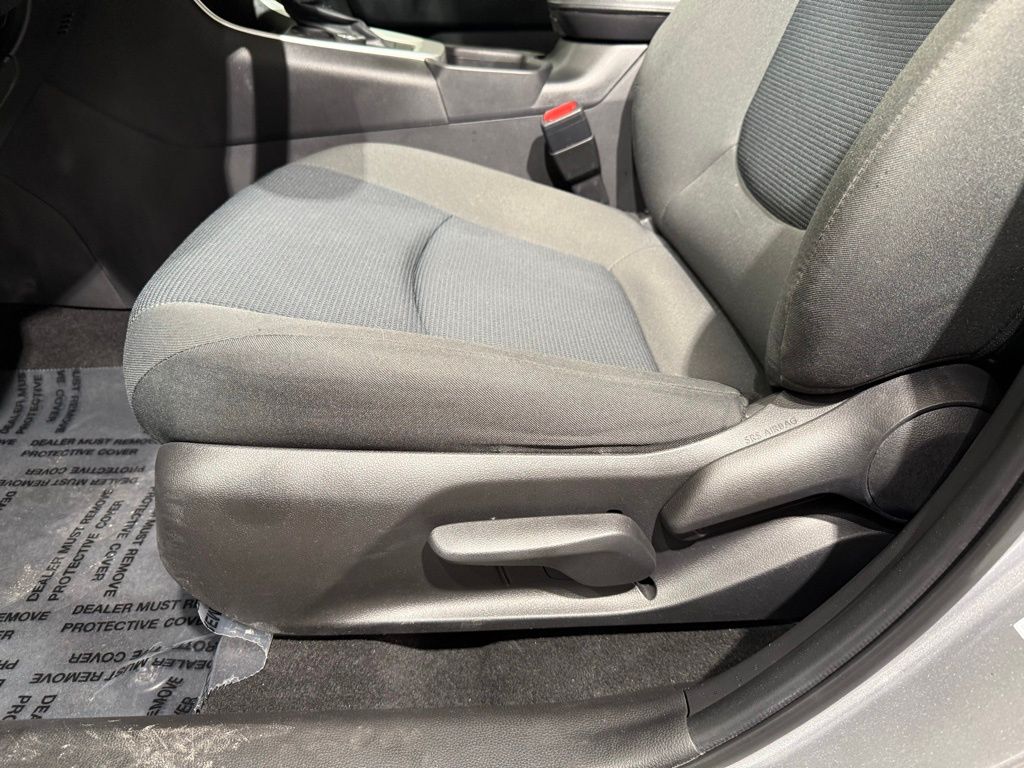 Thumbnail: 2022 Toyota RAV4 - 14