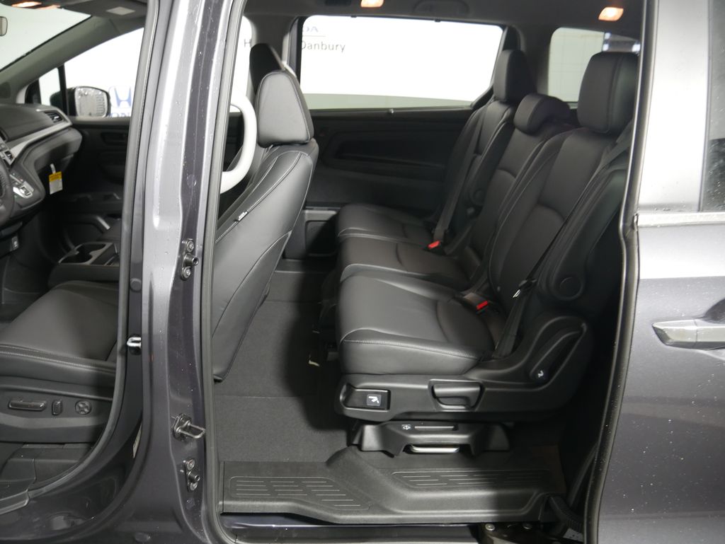 Thumbnail: 2026 Honda Odyssey - 14