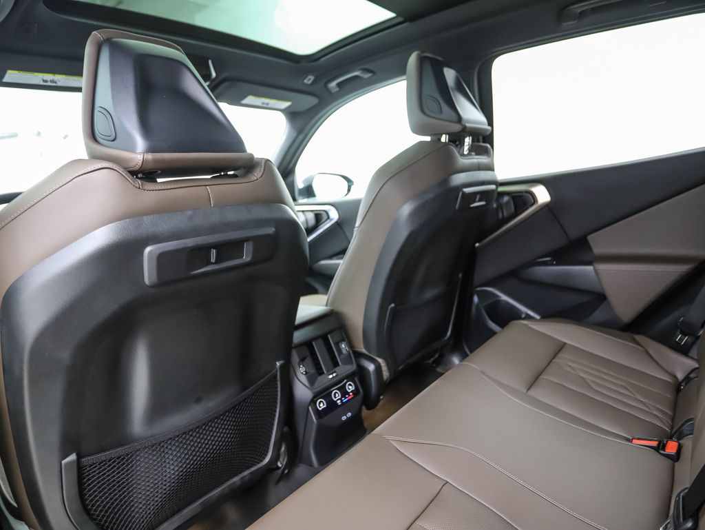 Thumbnail: 2025 BMW X3 - 21