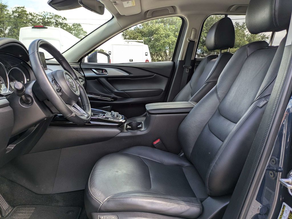 2022 Mazda CX-9 Touring Plus