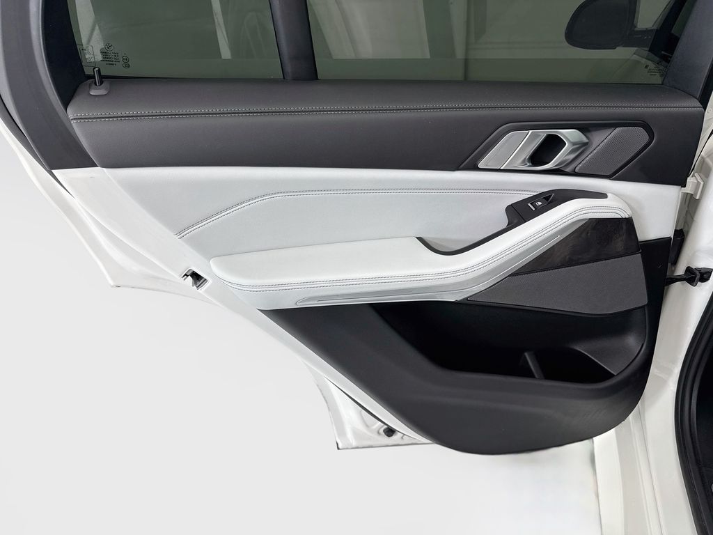 Thumbnail: 2024 BMW X5 - 25