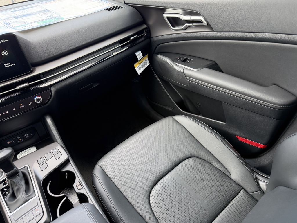 new 2026 Kia Sportage car, priced at $30,552