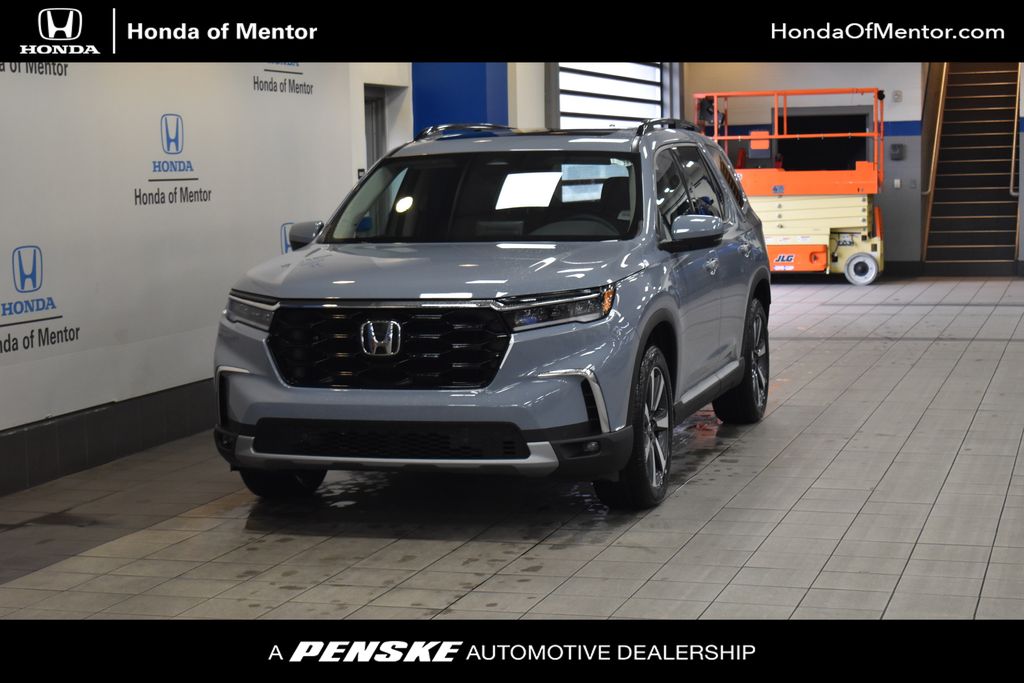 Thumbnail: 2025 Honda Pilot - 1