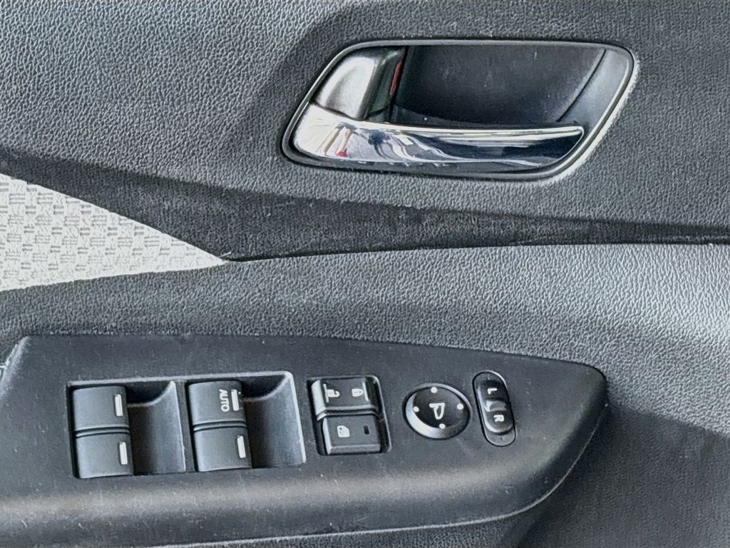 Thumbnail: 2016 Honda CR-V - 23