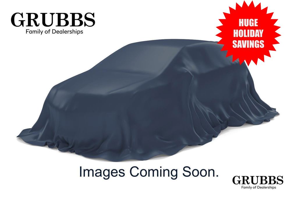 2025 Volvo XC40 B5 Plus Bright Theme AWD