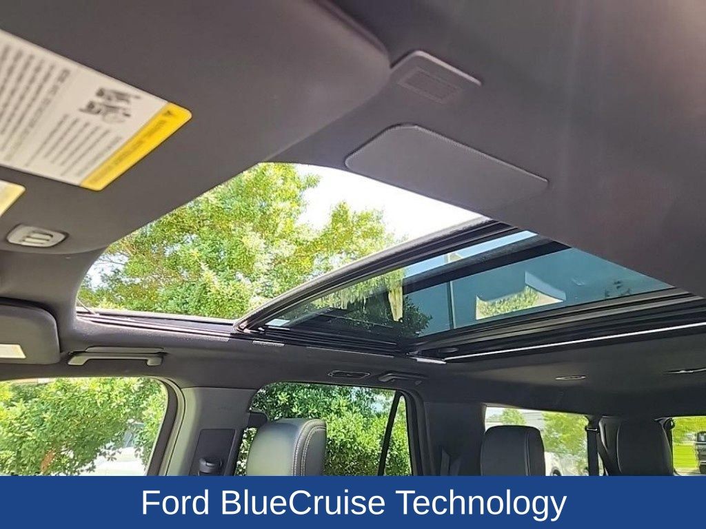 2023 Ford Expedition MAX Platinum