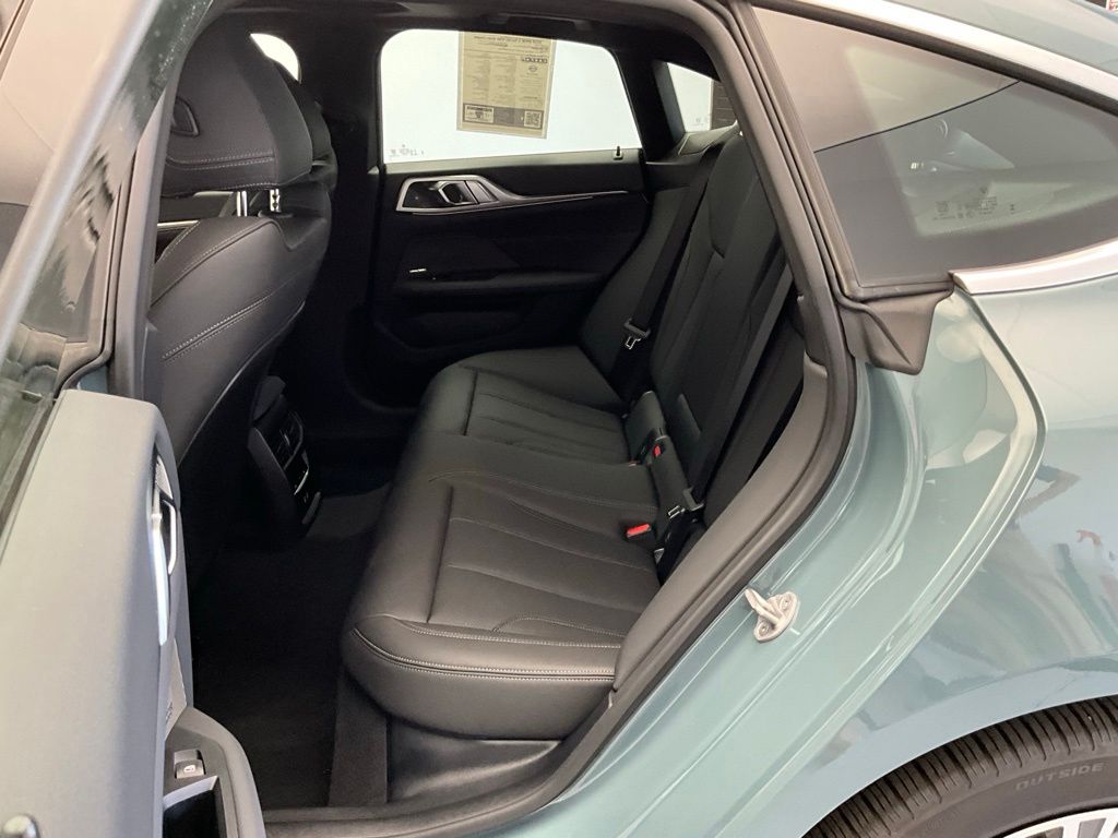 Thumbnail: 2026 BMW 4 Series - 6