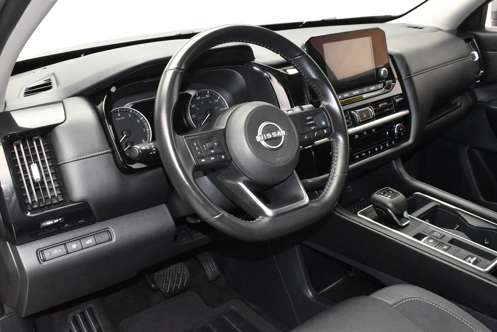 Thumbnail: 2025 Nissan Pathfinder - 14