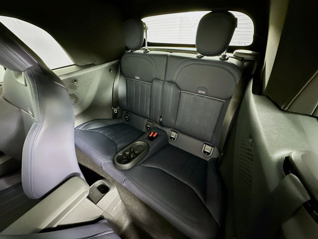 Thumbnail: 2025 MINI Cooper Convertible - 17