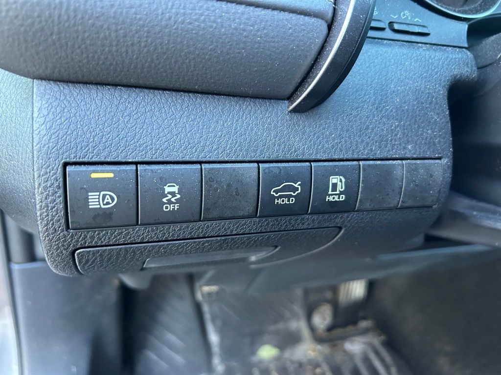 Thumbnail: 2024 Toyota Camry - 18