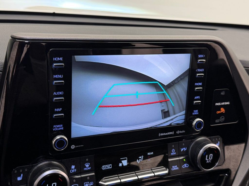 2020 Toyota Highlander XLE 30
