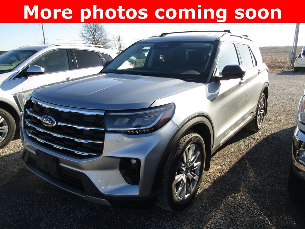 2025 Ford Explorer Active AWD