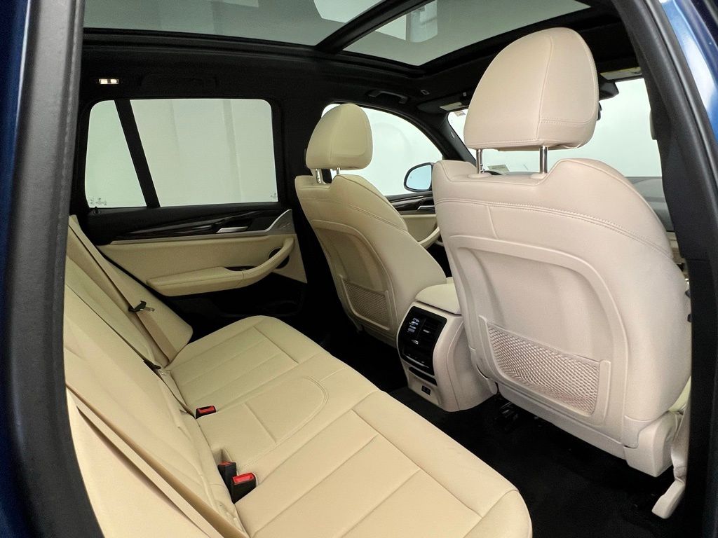 Thumbnail: 2021 BMW X3 - 8