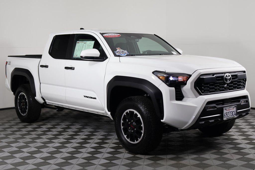 Thumbnail: 2025 Toyota Tacoma - 3