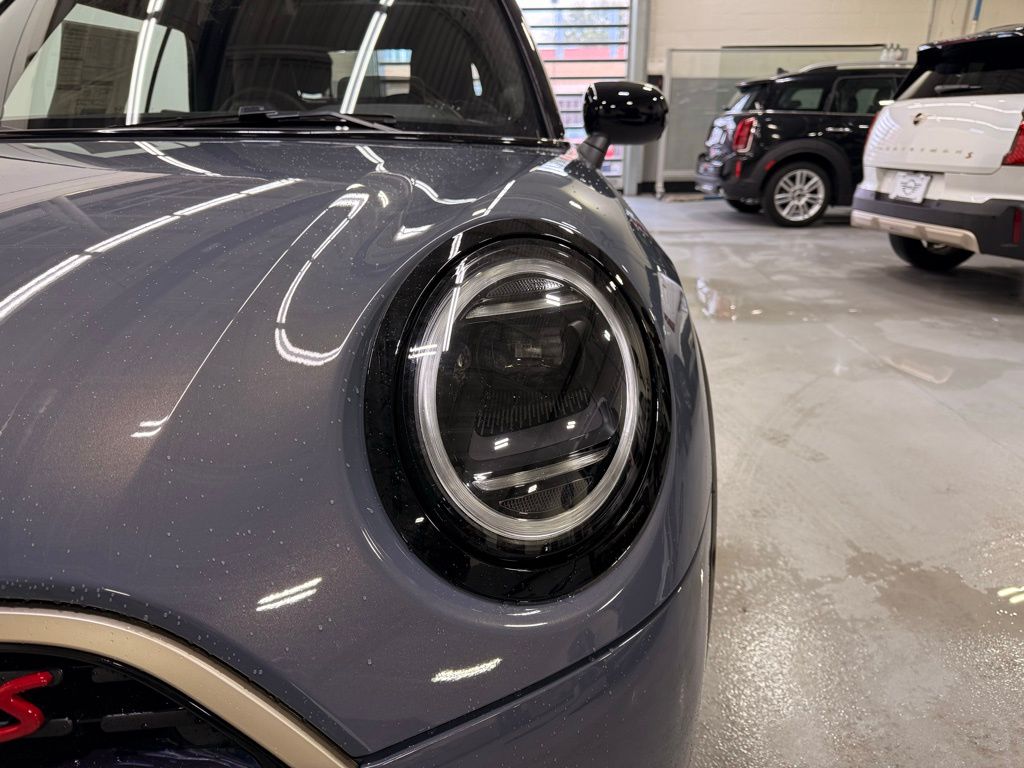 Thumbnail: 2026 MINI Cooper - 9