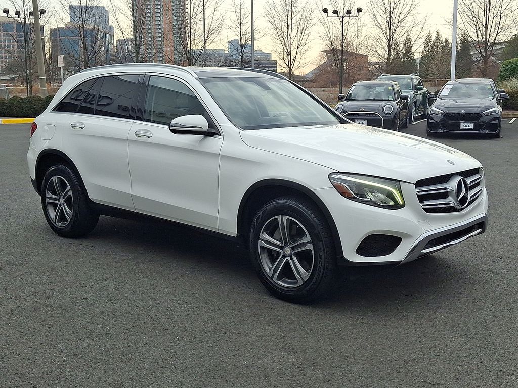 Thumbnail: 2017 Mercedes-Benz GLC - 3