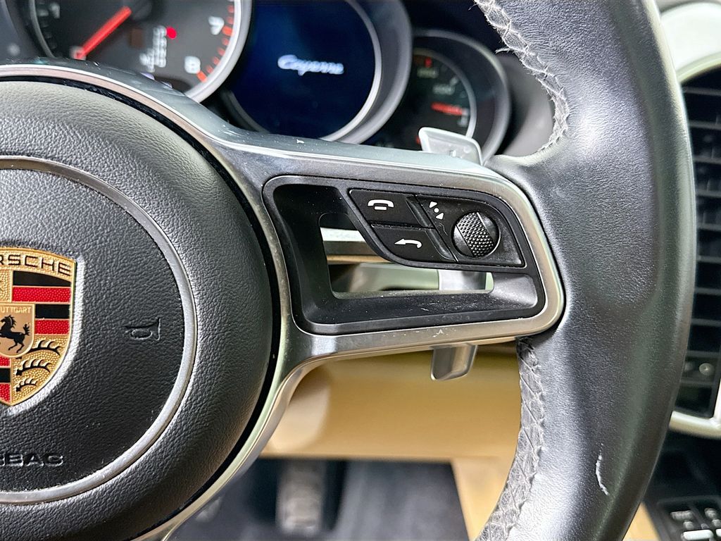 Thumbnail: 2017 Porsche Cayenne - 12