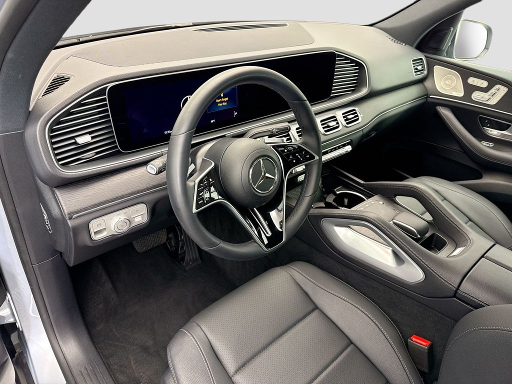 Thumbnail: 2025 Mercedes-Benz GLE - 9