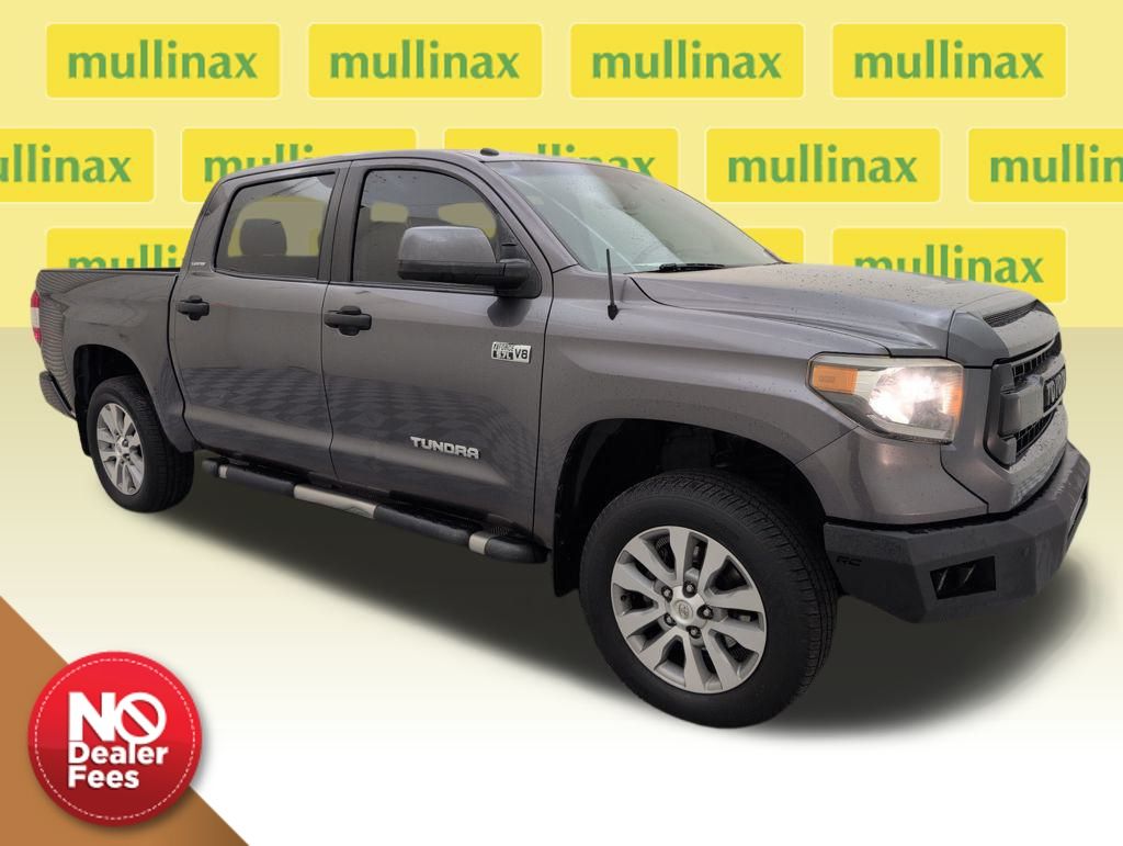 2016 Toyota Tundra Limited's photo