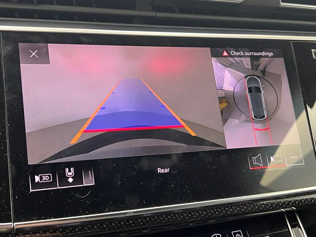 Thumbnail: 2020 Audi SQ8 - 15