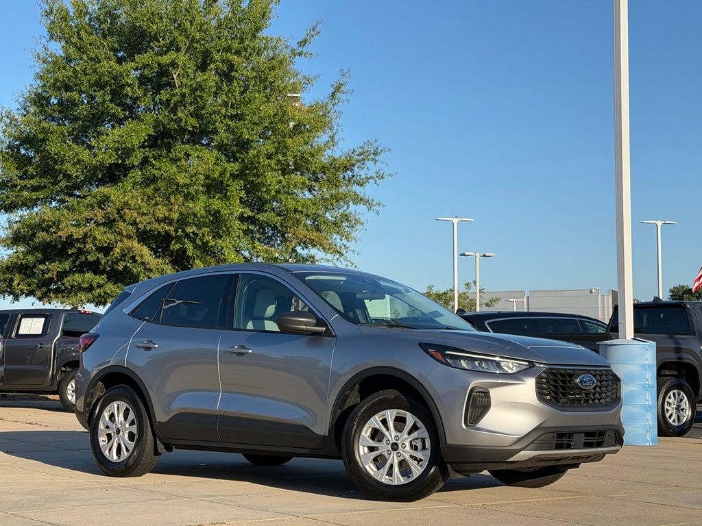 Silver Metallic 2024 Ford Escape SUV / Crossover All-Wheel Drive 8-Speed Automatic