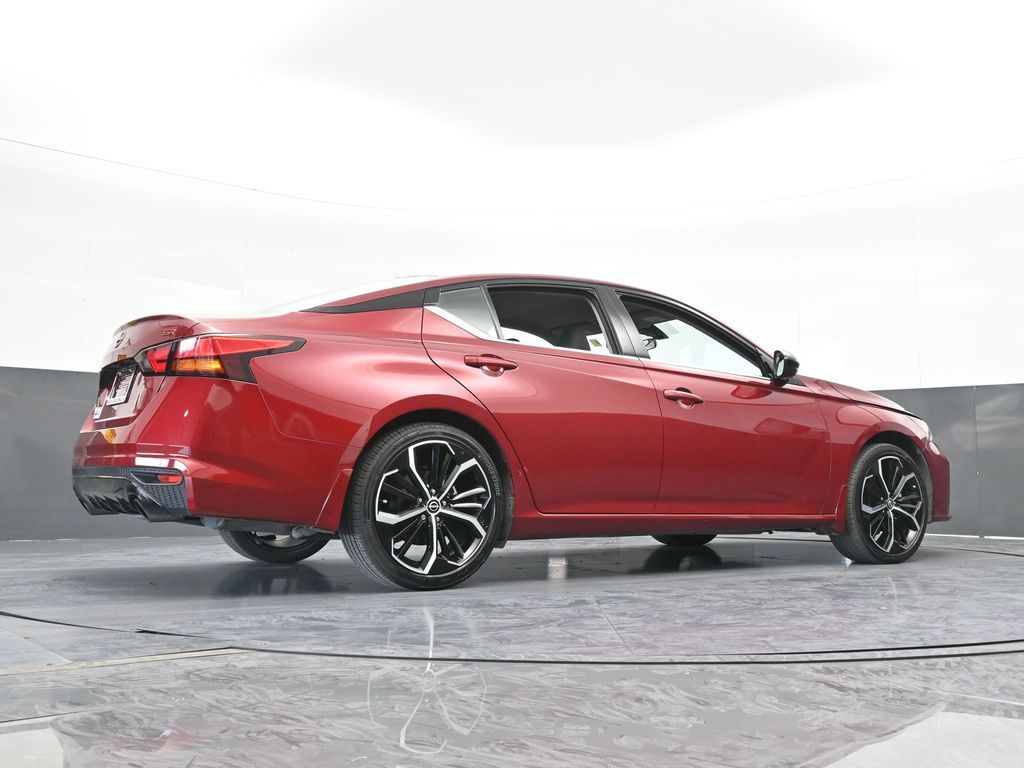 Used 2024 Scarlet Ember Nissan 2.5 SR image 59