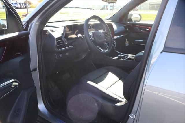 Thumbnail: 2026 Chevrolet Traverse - 13