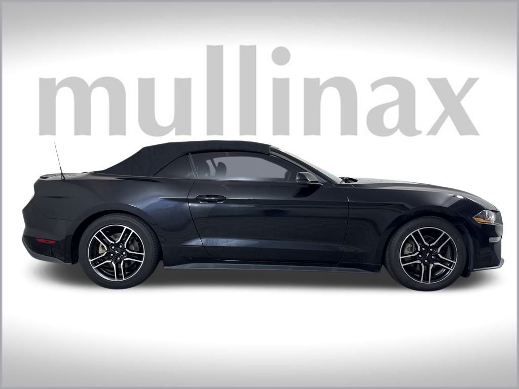 2018 Ford Mustang EcoBoost Premium photo 2
