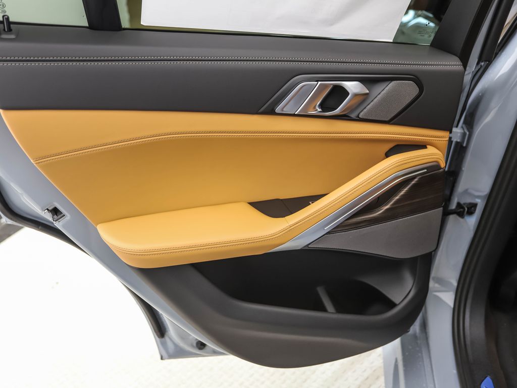 Thumbnail: 2026 BMW X6 - 19