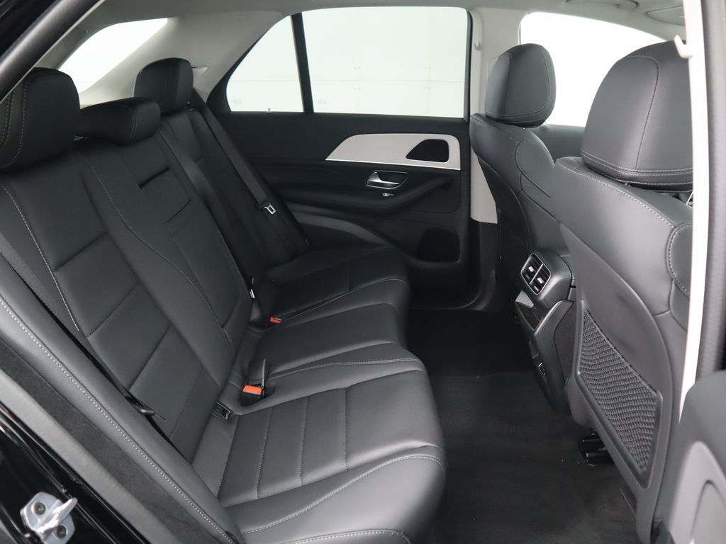 Thumbnail: 2026 Mercedes-Benz GLE - 24