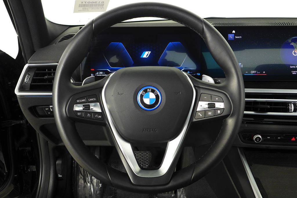 Thumbnail: 2023 BMW 3 Series - 27